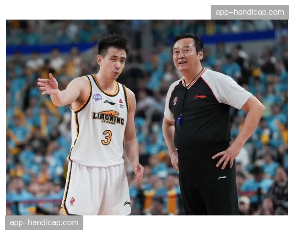 赛场之外的守护:CBA各队队医团队的工作日常与压力