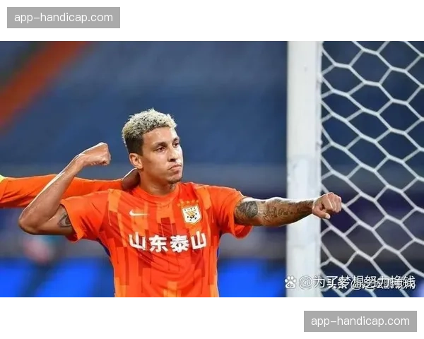 快讯：冰岛国家队确认，核心后卫因背部伤势退出本期集训